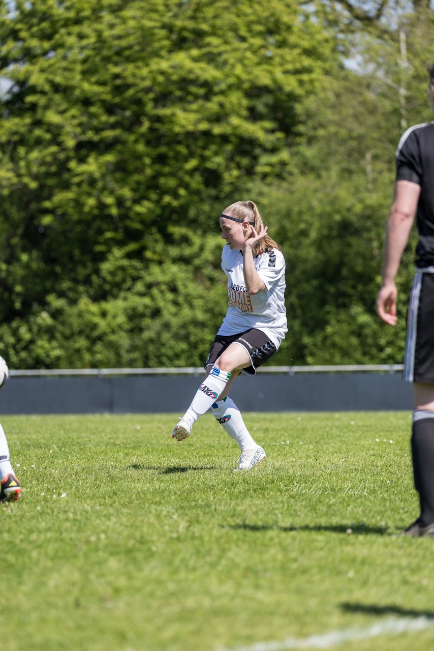 Bild 83 - F SV Henstedt Ulzburg - SV Fortuna Boesdorf : Ergebnis: 3:1